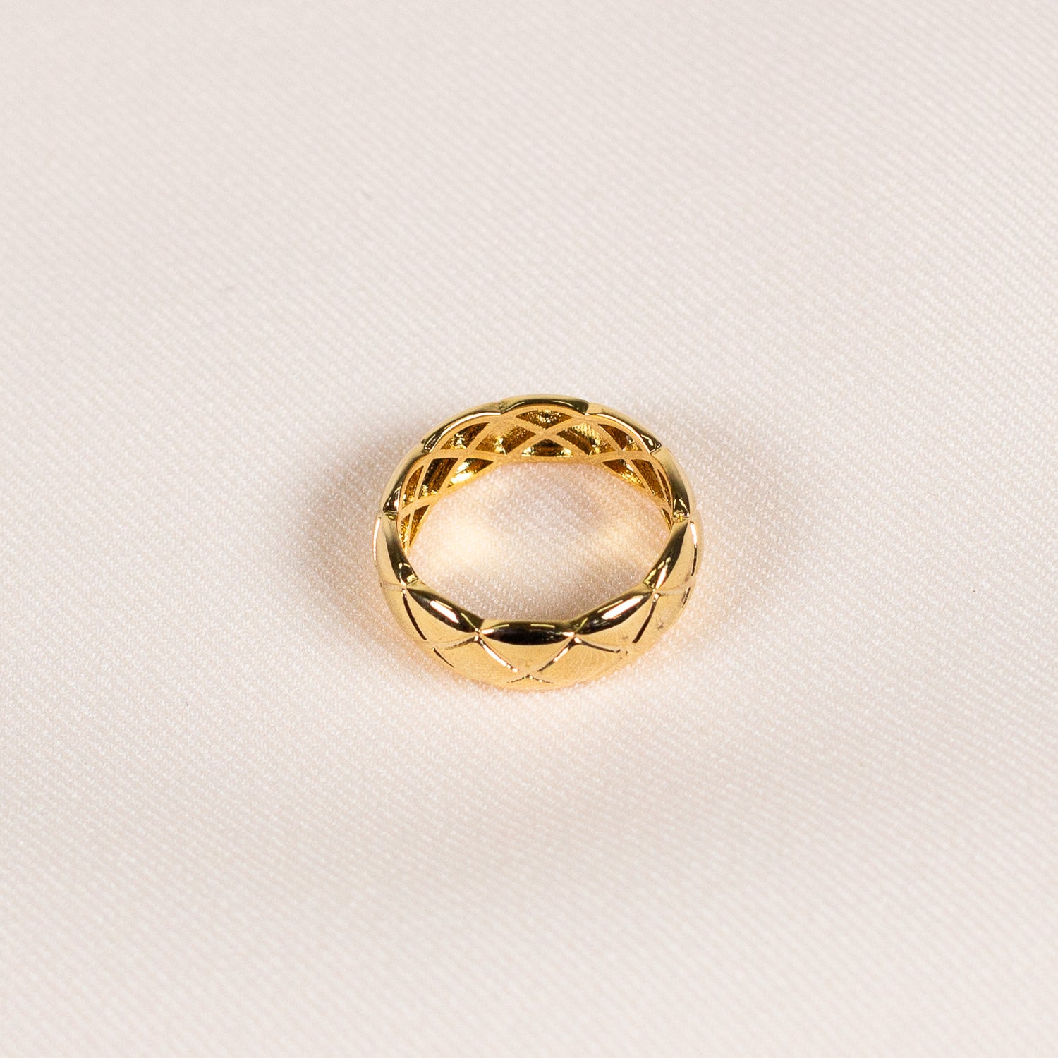 Gold-toned Criss-crossing Ring